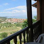 View In - Families Only Сasa de vacaciones Polychrono