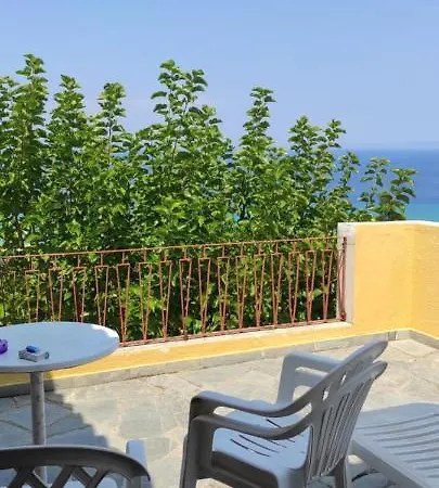 Holiday home View In - Families Only Polychrono