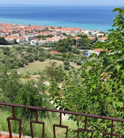 Holiday home View In - Families Only Polychrono